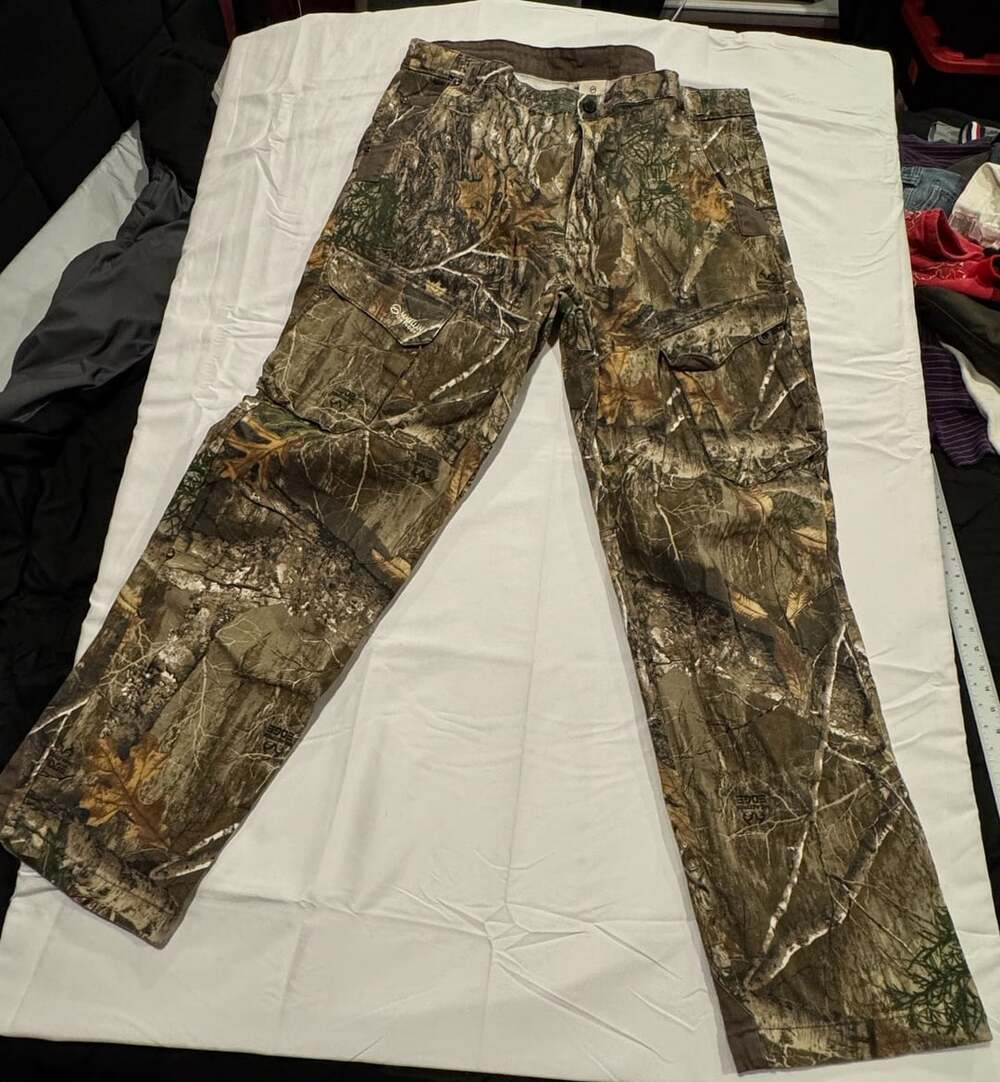 Magellan Outdoors Realtree Edge Camo Cargo Pants size XL